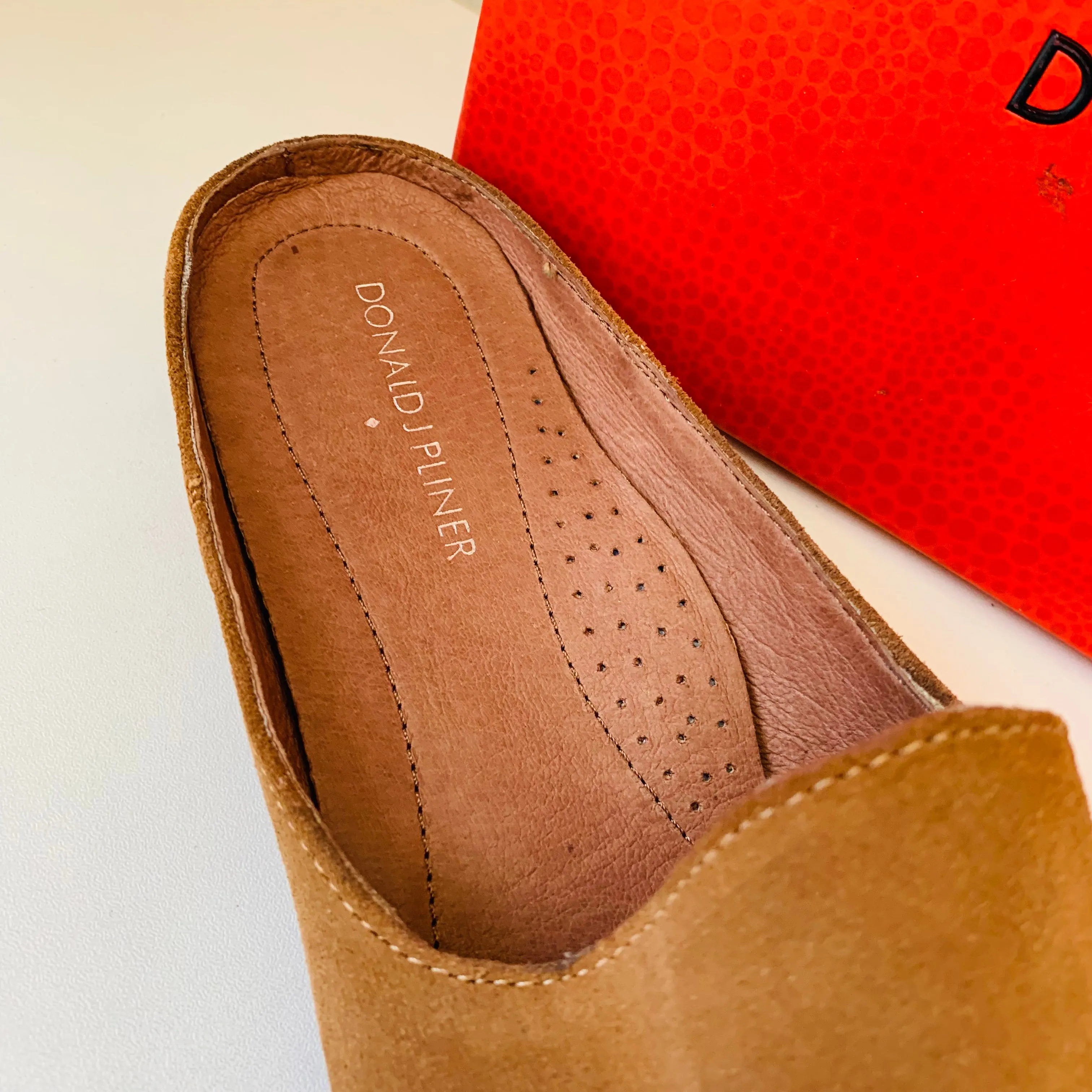 Donald J Pliner Bobbi Camel Sport Suede Mule Size 9.5
