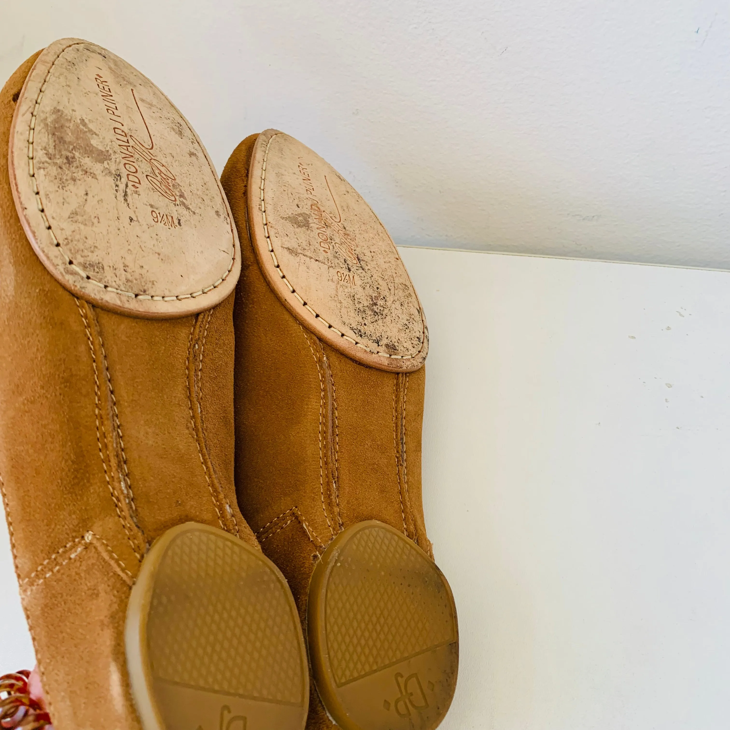 Donald J Pliner Bobbi Camel Sport Suede Mule Size 9.5