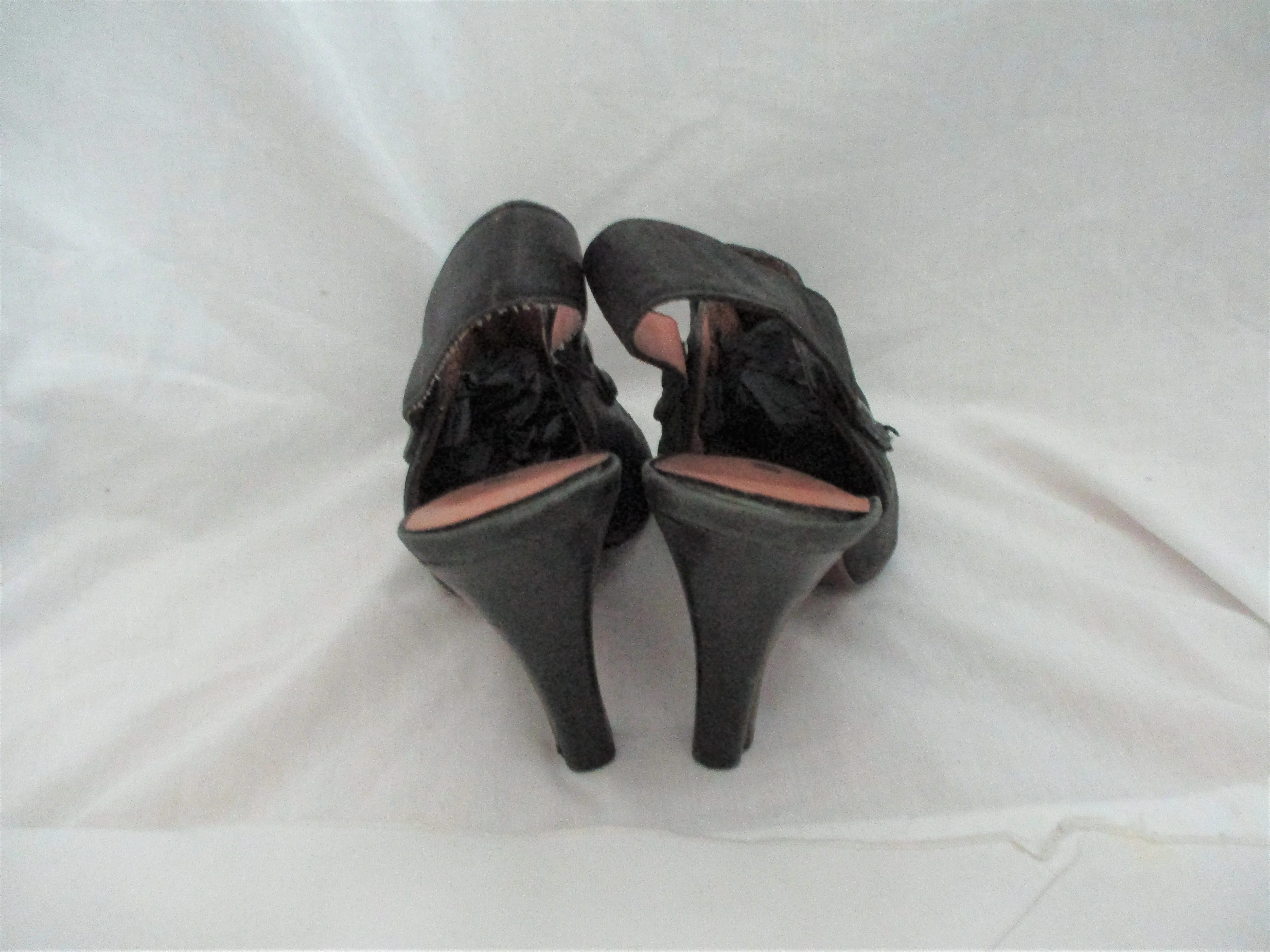 No. 704b. High Heel Open Toe Shoe Slide Mule 38 BLACK LEATHER