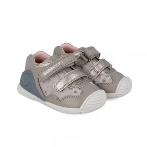Oyster shimmer double velcro sneaker with stars prewalker
