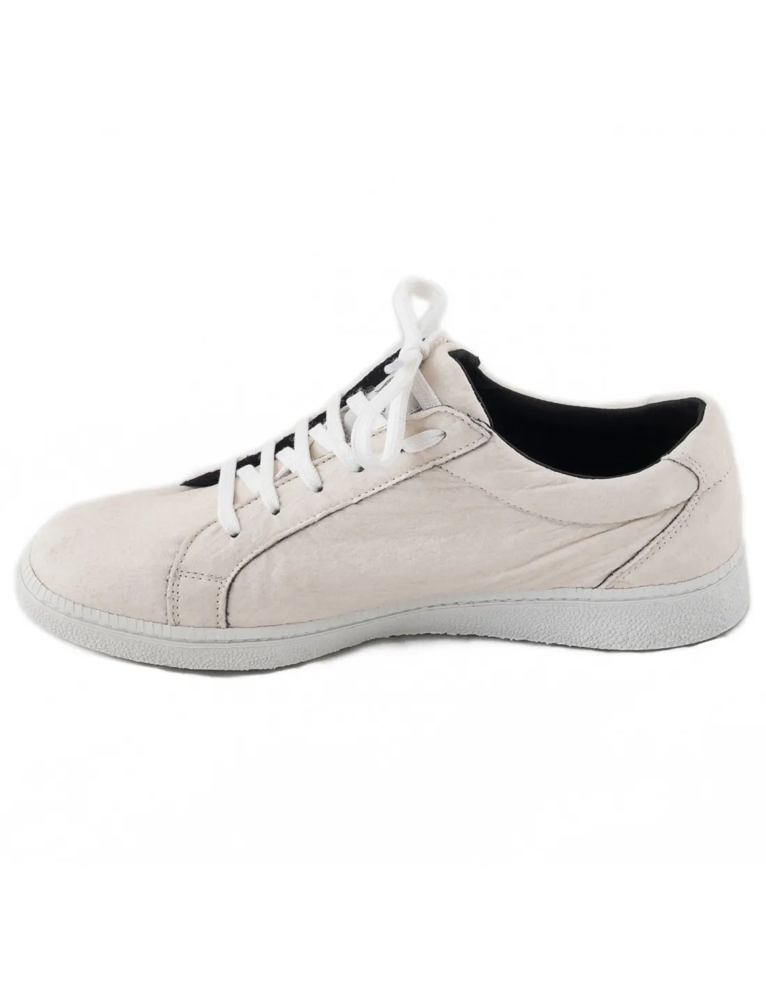 Sneakers in Ananas