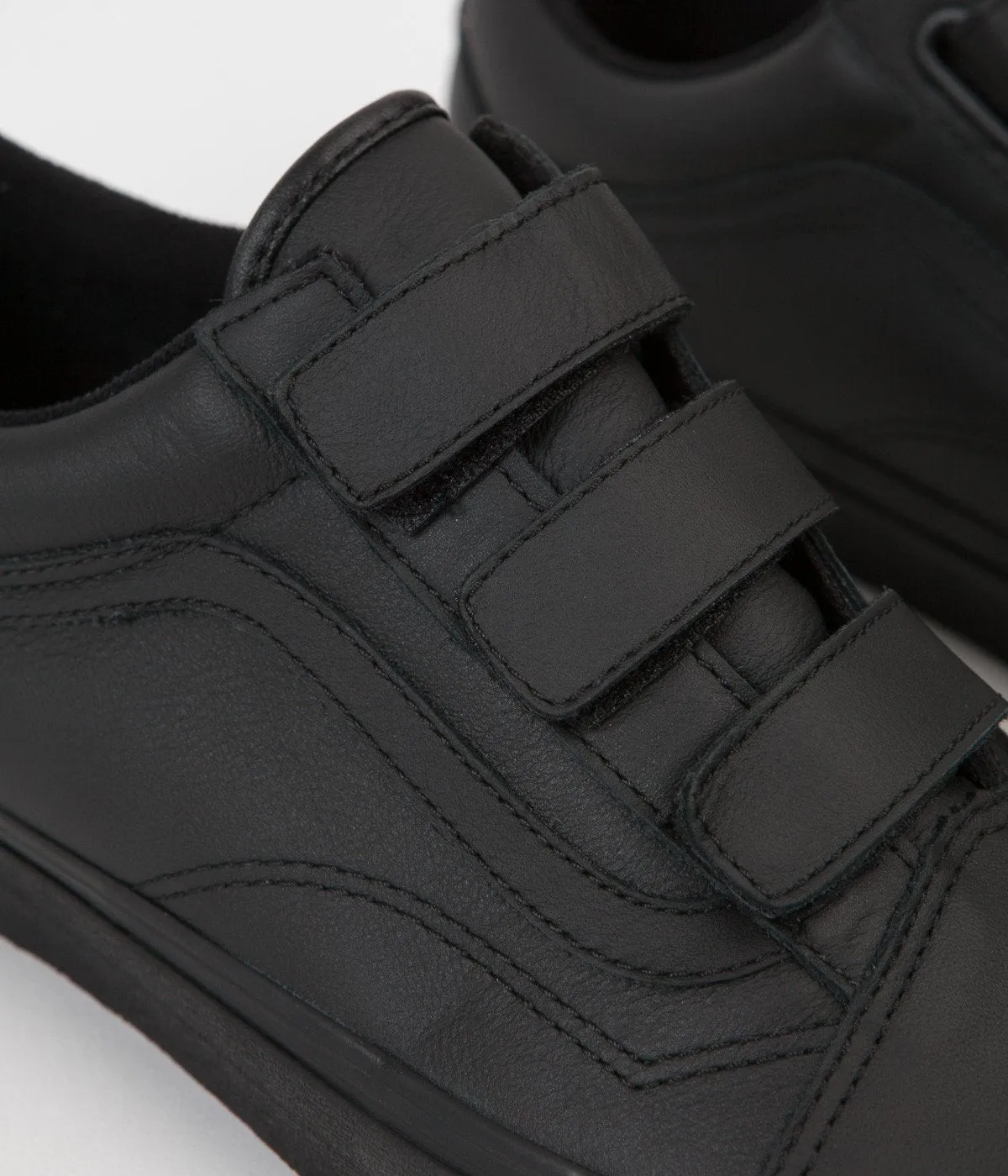 Vans Old Skool V Mono Leather Shoes - Black